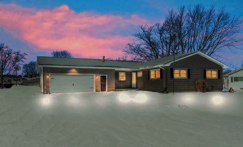 Tiny photo for 407 S Washington Street, Sidney, IL 61877 (MLS # 12505271)