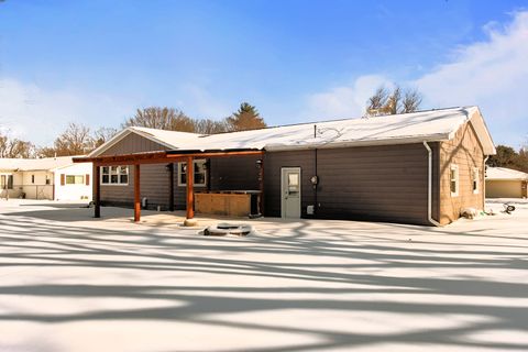 Tiny photo for 407 S Washington Street, Sidney, IL 61877 (MLS # 12505271)