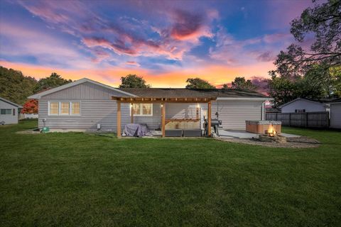 Tiny photo for 407 S Washington Street, Sidney, IL 61877 (MLS # 12505271)