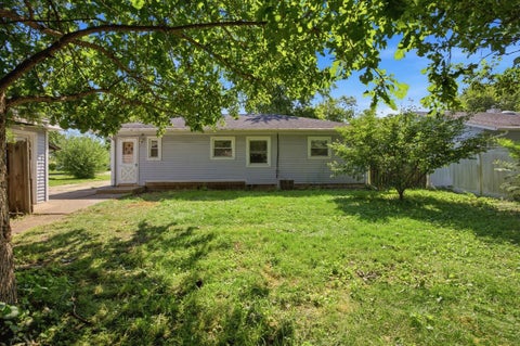 Tiny photo for 1329 Chippewa Drive, Ottawa, IL 61350 (MLS # 12714094)