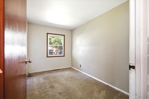 Tiny photo for 1329 Chippewa Drive, Ottawa, IL 61350 (MLS # 12714094)