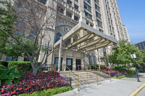 Photo of 680 N Lake Shore Drive #1219, Chicago, IL 60611 (MLS # 12550999)