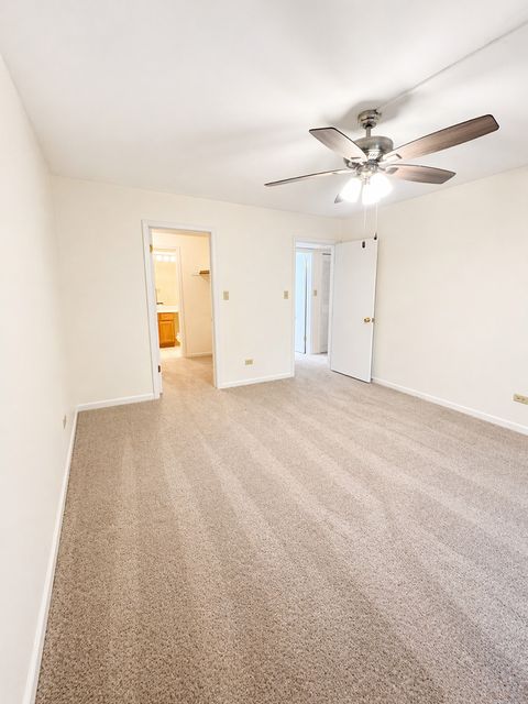Tiny photo for 5721 W 103rd Street #204, Oak Lawn, IL 60453 (MLS # 12512106)