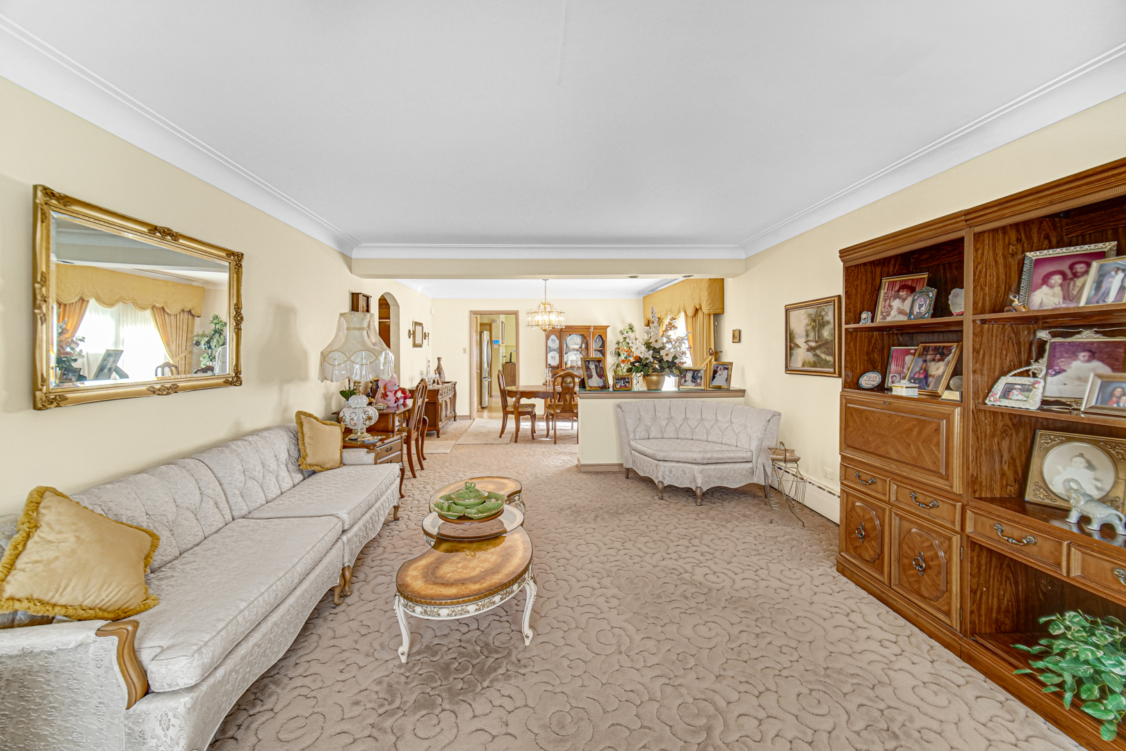 8129 S Sacramento Avenue