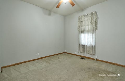 Tiny photo for 13152 W Sheffield Lane #13152, Beach Park, IL 60083 (MLS # 12718802)