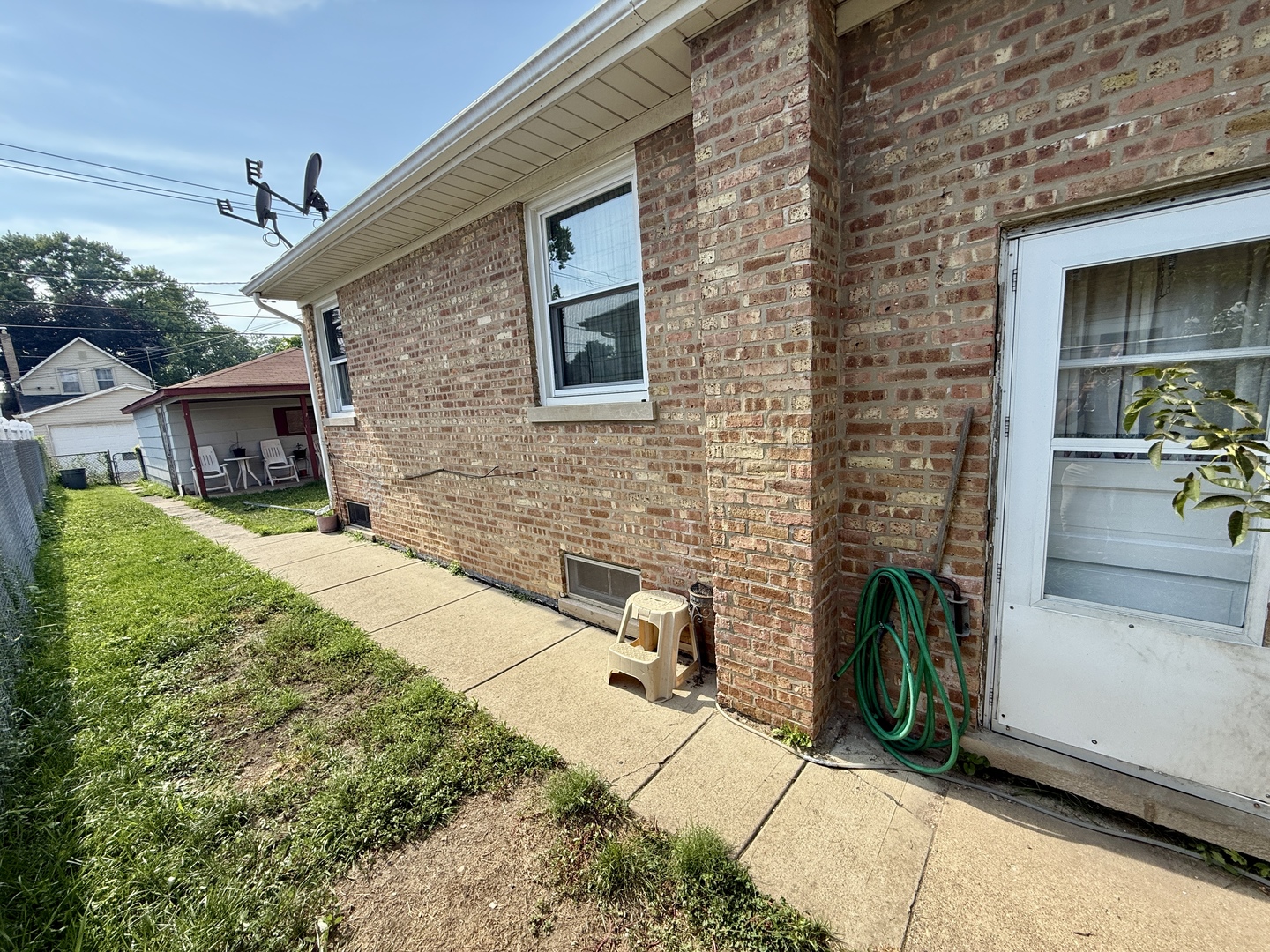 3240 Ernst Street