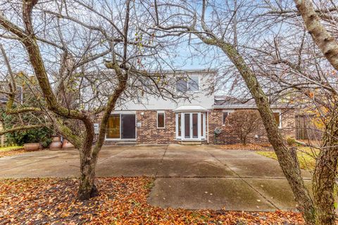 Tiny photo for 825 Downing Street, Northbrook, IL 60062 (MLS # 12520894)
