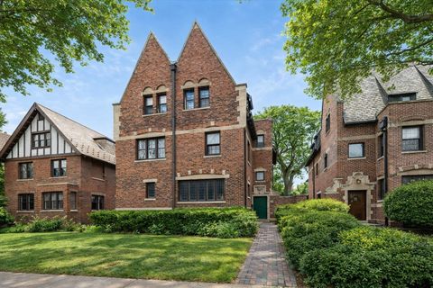 Photo of 5309 S Greenwood Avenue, Chicago, IL 60615 (MLS # 12619053)