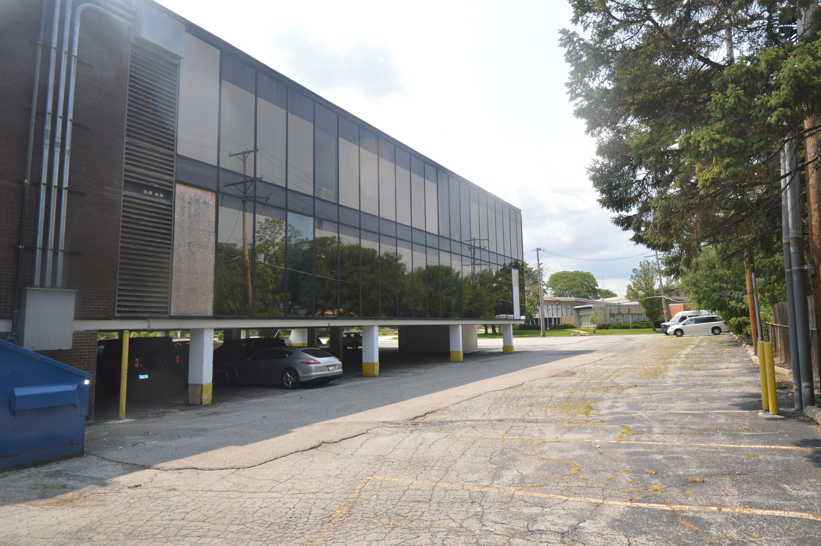380 E Northwest Highway