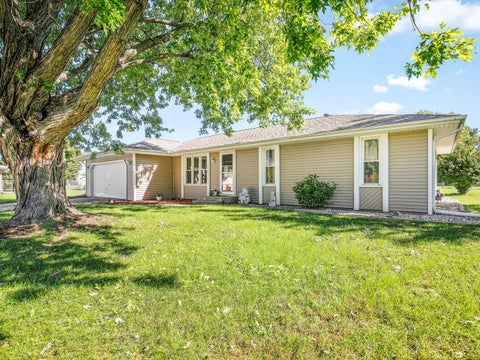 Tiny photo for 8523 Terrang Court, Machesney Park, IL 61115 (MLS # 12777597)