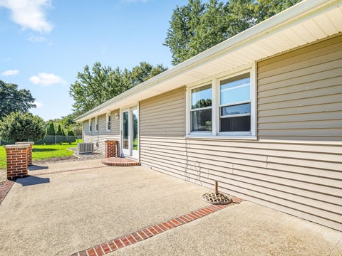 Tiny photo for 8523 Terrang Court, Machesney Park, IL 61115 (MLS # 12777597)