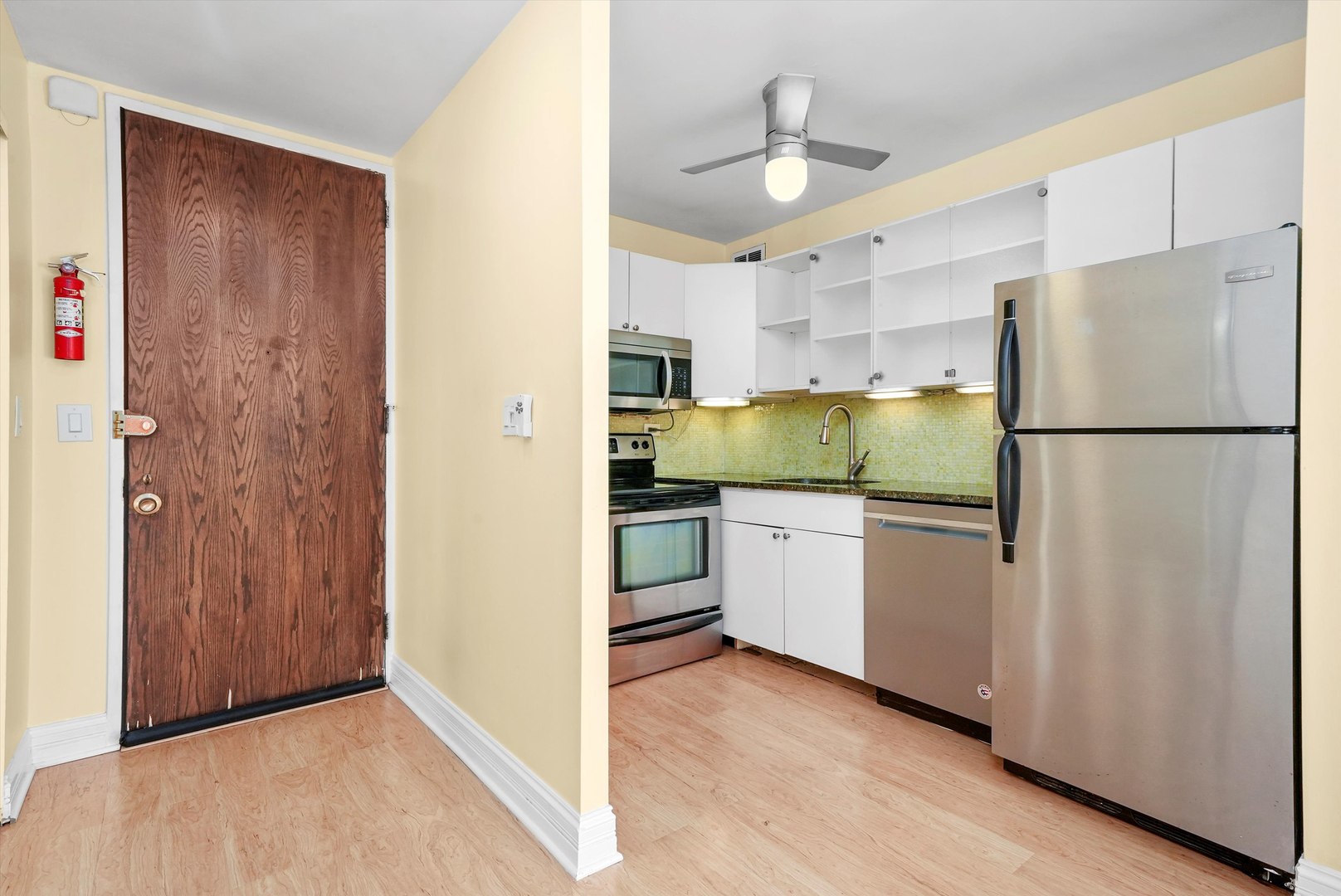 720 W Gordon Terrace 3B