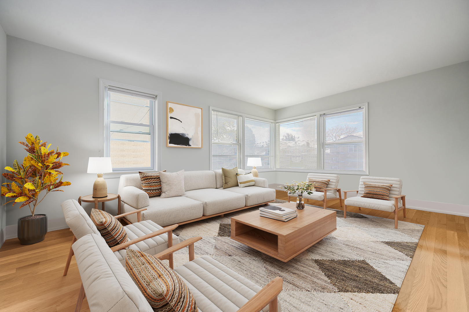 747 N NORTHWEST Highway