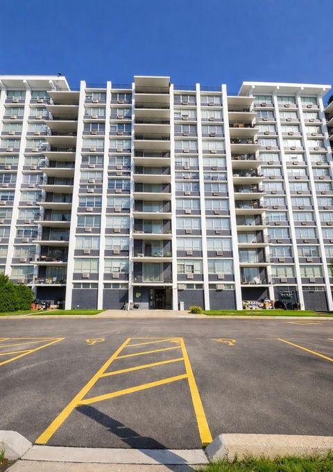 Photo of Niles, IL 60714 (MLS # 12593322)