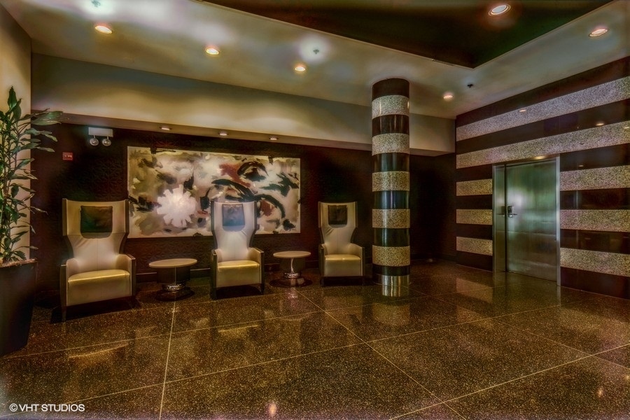 130 S Canal Street 424