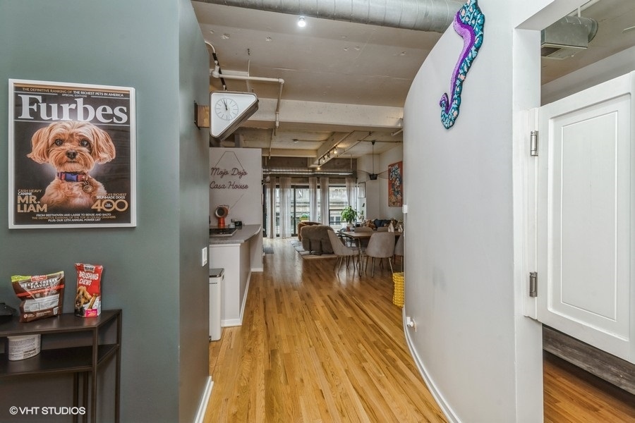 130 S Canal Street 424