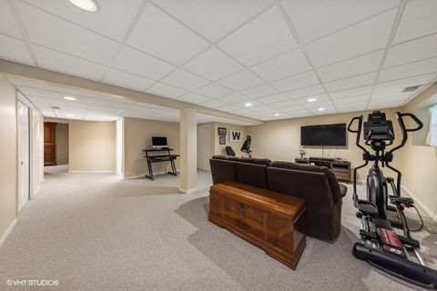 Tiny photo for 6262 Edgebrook Lane E, Indian Head Park, IL 60525 (MLS # 12468466)