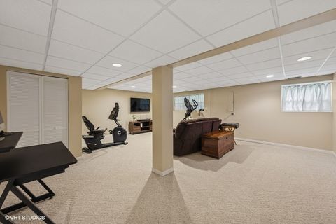 Tiny photo for 6262 Edgebrook Lane E, Indian Head Park, IL 60525 (MLS # 12468466)
