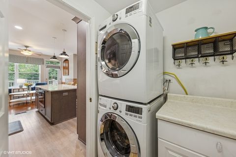 Tiny photo for 6262 Edgebrook Lane E, Indian Head Park, IL 60525 (MLS # 12468466)
