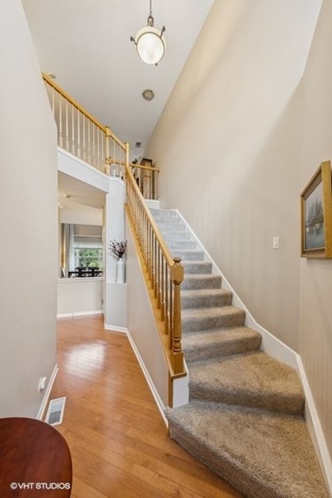 Tiny photo for 6262 Edgebrook Lane E, Indian Head Park, IL 60525 (MLS # 12468466)