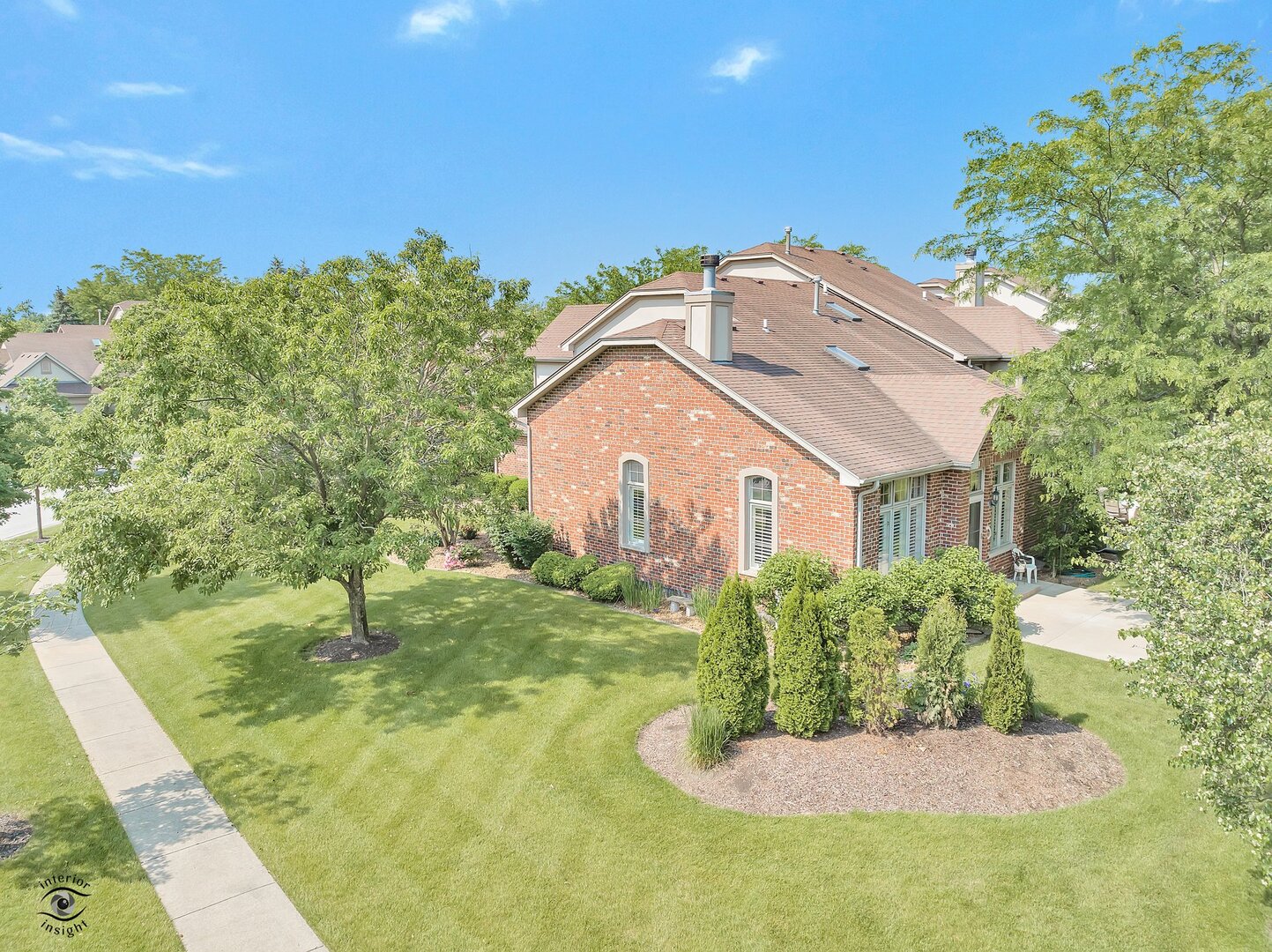 21384 Settlers Pond Drive 1