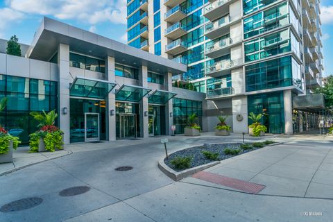 125 S Green Street 907A Chicago IL 60607