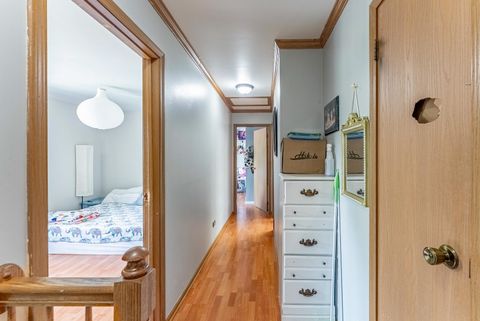 Tiny photo for 29 N Walnut Court, Streamwood, IL 60107 (MLS # 12426250)