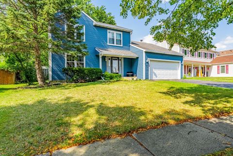 Photo of 29 N Walnut Court, Streamwood, IL 60107 (MLS # 12426250)