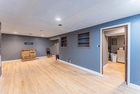Tiny photo for 29 N Walnut Court, Streamwood, IL 60107 (MLS # 12426250)