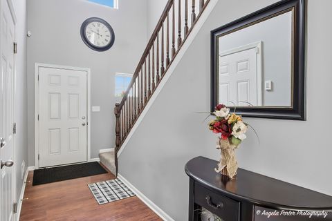 Tiny photo for 1417 Newport Circle, Pingree Grove, IL 60140 (MLS # 12634072)