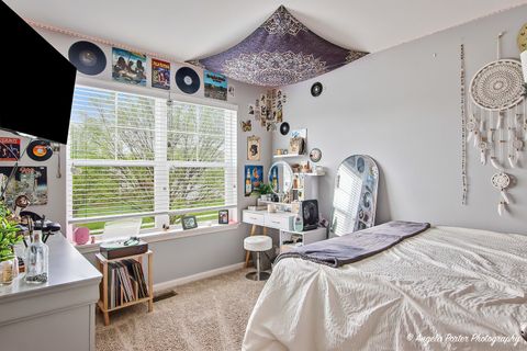 Tiny photo for 1417 Newport Circle, Pingree Grove, IL 60140 (MLS # 12634072)