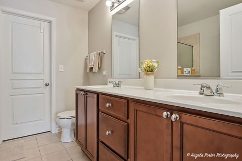 Tiny photo for 1417 Newport Circle, Pingree Grove, IL 60140 (MLS # 12634072)