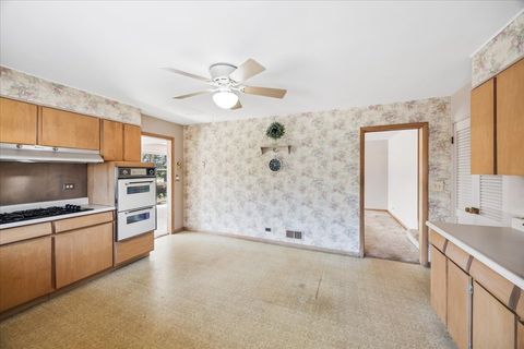 Tiny photo for 10406 Preston Street, Westchester, IL 60154 (MLS # 12604662)