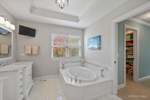 Tiny photo for 820 Waterford Cut, Crystal Lake, IL 60014 (MLS # 12794605)