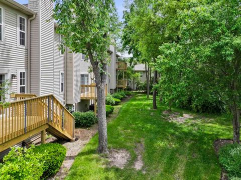 Tiny photo for 2822 Granite Court, Crystal Lake, IL 60012 (MLS # 12660592)