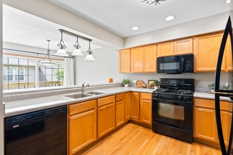 Tiny photo for 2822 Granite Court, Crystal Lake, IL 60012 (MLS # 12660592)