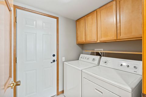 Tiny photo for 2822 Granite Court, Crystal Lake, IL 60012 (MLS # 12660592)