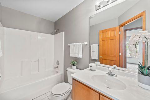 Tiny photo for 2822 Granite Court, Crystal Lake, IL 60012 (MLS # 12660592)