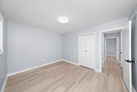 Tiny photo for 16465 Woodlawn East Avenue, South Holland, IL 60473 (MLS # 12487553)