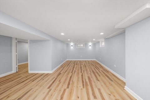 Tiny photo for 16465 Woodlawn East Avenue, South Holland, IL 60473 (MLS # 12487553)