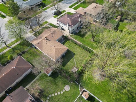 Tiny photo for 16465 Woodlawn East Avenue, South Holland, IL 60473 (MLS # 12487553)