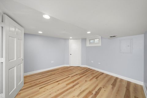 Tiny photo for 16465 Woodlawn East Avenue, South Holland, IL 60473 (MLS # 12487553)