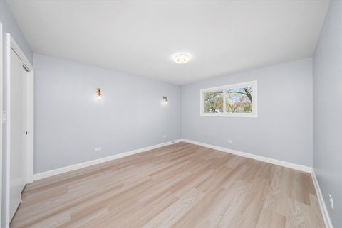 Tiny photo for 16465 Woodlawn East Avenue, South Holland, IL 60473 (MLS # 12487553)