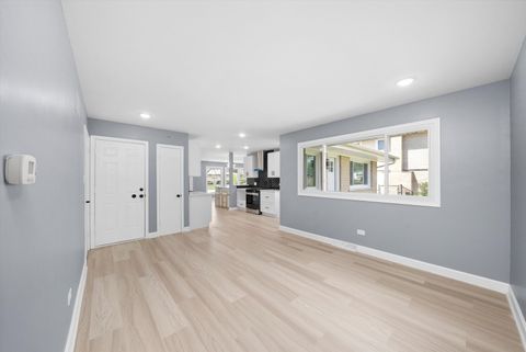 Tiny photo for 16465 Woodlawn East Avenue, South Holland, IL 60473 (MLS # 12487553)