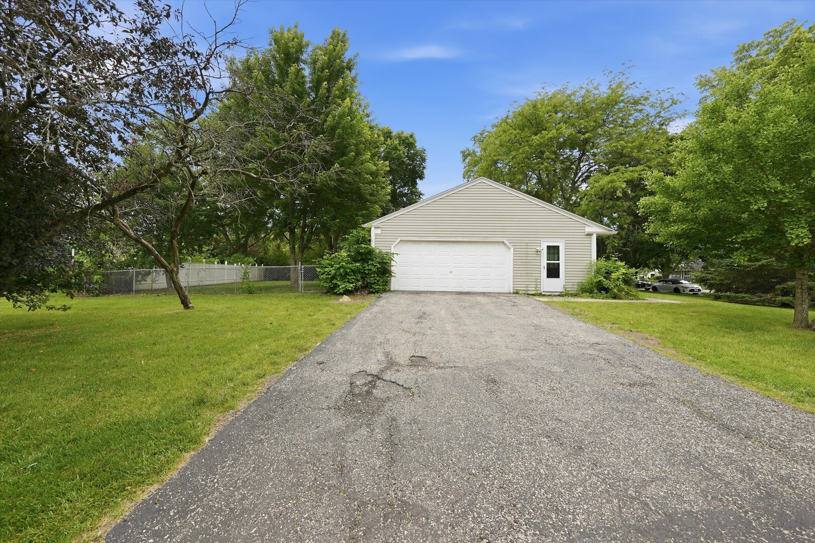 324 Boulder Hill Pass - Photo 2