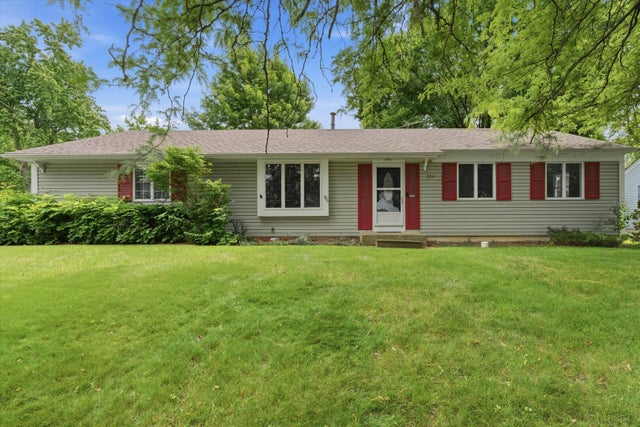 324 Boulder Hill Pass