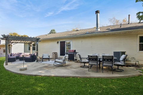 Tiny photo for 126 Drew Court, Poplar Grove, IL 61065 (MLS # 12789141)