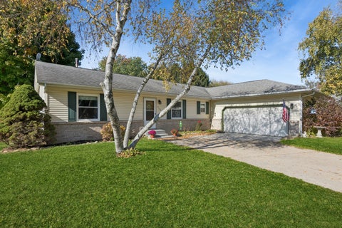 Photo of 126 Drew Court, Poplar Grove, IL 61065 (MLS # 12789141)
