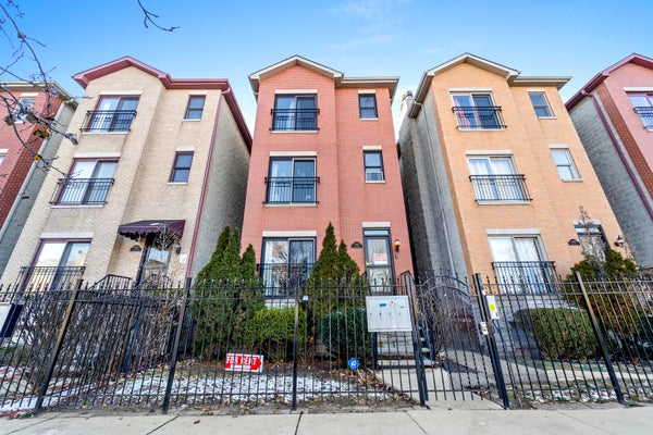 5852 S PRAIRIE AVE APT 2, CHICAGO, IL 60637 - Image 1df34d35e20683f3ca70edce5e35b8a1/1925078577