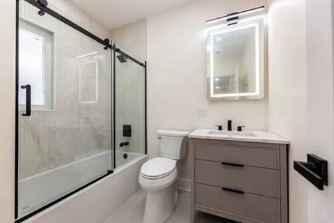 Tiny photo for 544 S Oak Park Avenue, Oak Park, IL 60304 (MLS # 12740377)